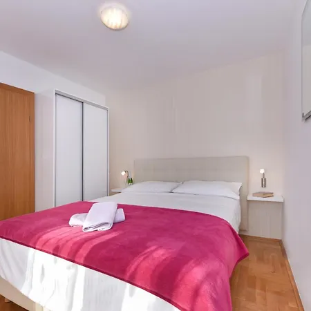Gravic Apartment *