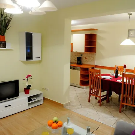 Gravic Apartment