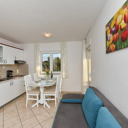 Gravic Apartment *